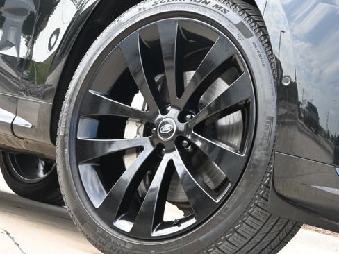 Used 2025 Land Rover Range Rover Sport Dynamic SE image 11