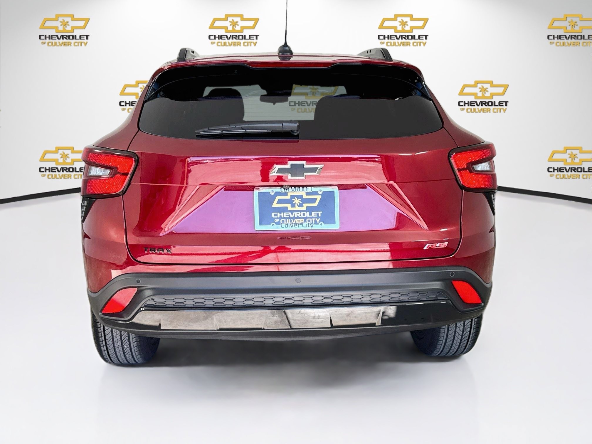 Used 2025 Chevrolet Trax RS w/ Sunroof Package FWD image 7