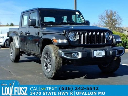 New 2026 Jeep Gladiator Sport image 1