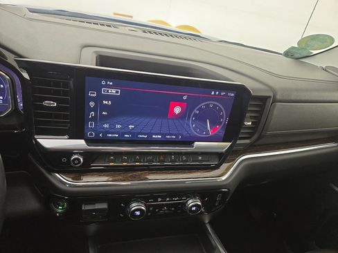 Used 2024 GMC Sierra 1500 Elevation w/ Elevation Premium Package image 22