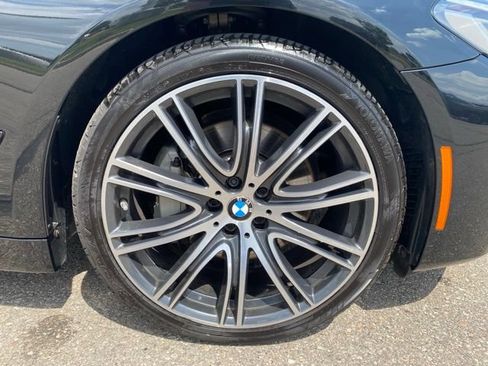 Used 2022 BMW 530i xDrive w/ Convenience Package AWD/4WD image 34