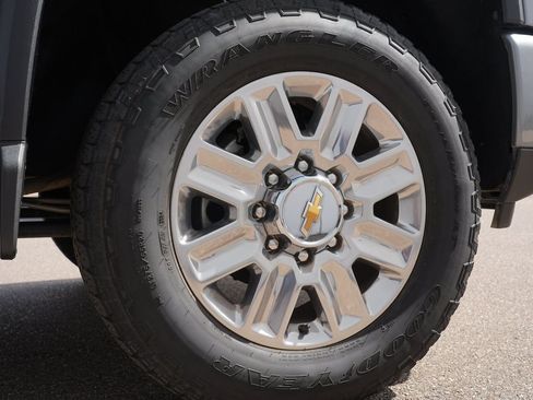 Certified 2025 Chevrolet Silverado 3500 High Country w/ High Country Premium Package AWD/4WD image 32