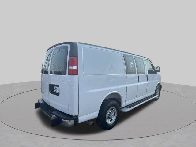 Used 2025 Chevrolet Express 2500 w/ Driver Convenience Package RWD image 5