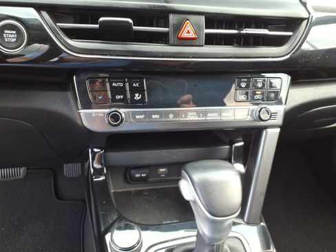 Used 2024 Kia Seltos S FWD image 11