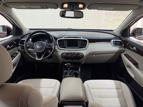 Used 2018 Kia Sorento LX image 20
