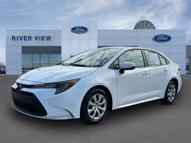 Used 2026 Toyota Corolla LE FWD image 2