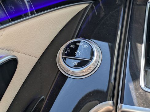 New 2026 Mercedes-Benz S 580e 4MATIC Sedan image 25