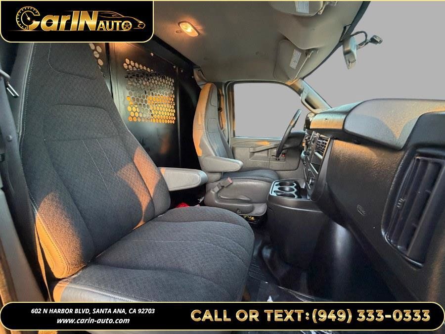 Used 2024 GMC Savana 2500 w/ Driver Convenience Package RWD image 13