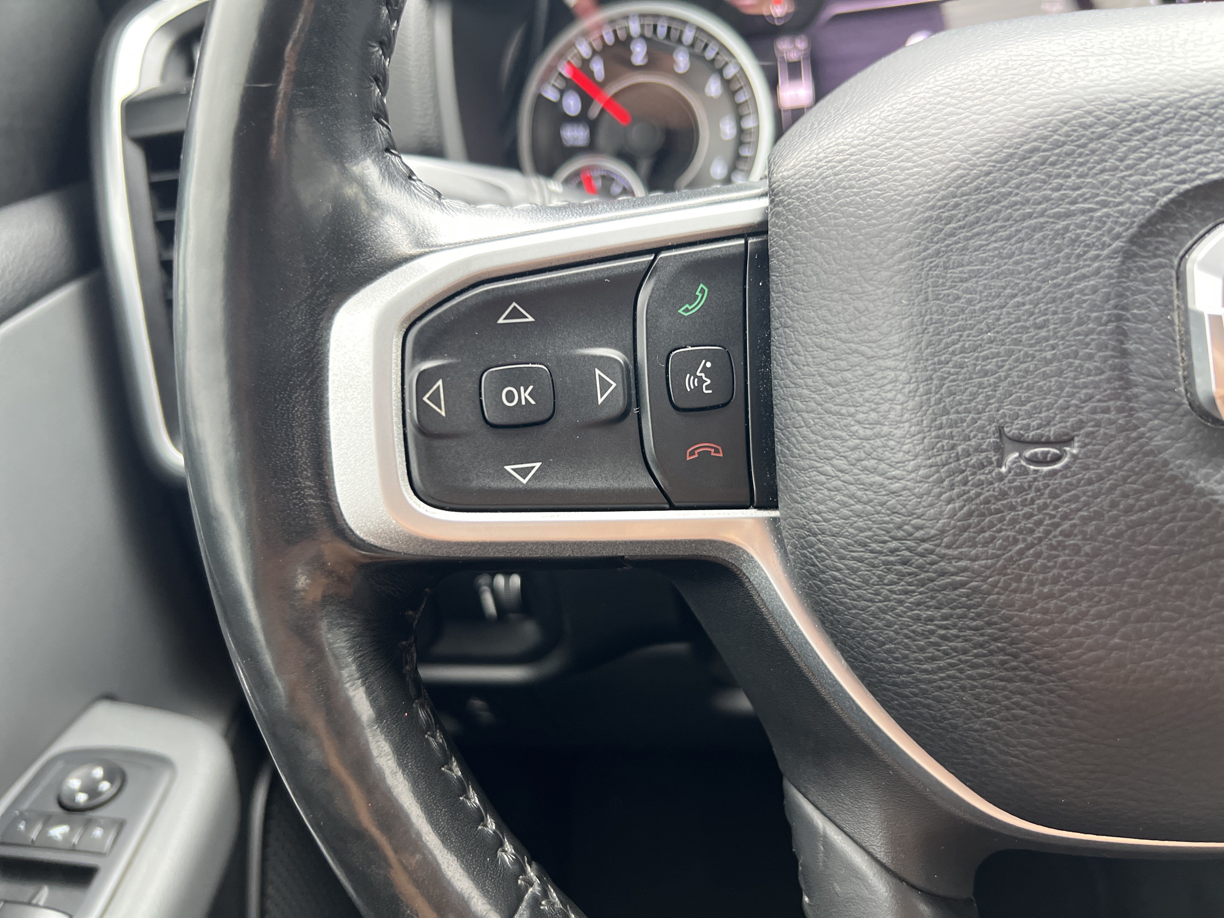 Used 2020 RAM 1500 Big Horn AWD/4WD image 19