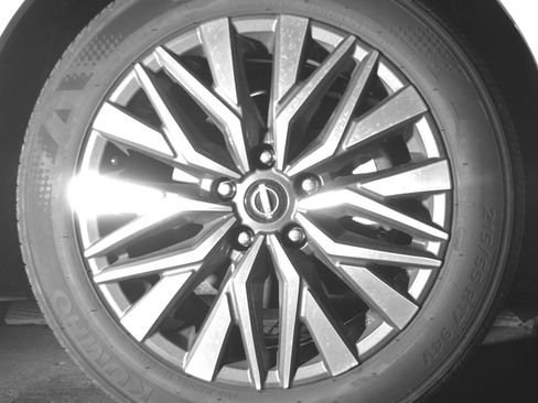 Used 2025 Nissan Altima 2.5 SV FWD image 13