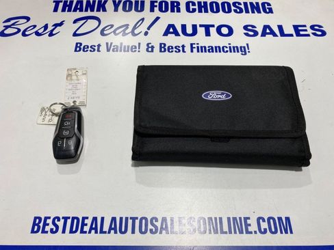 Used 2016 Ford Explorer XLT w/ Equipment Group 202A AWD/4WD image 30