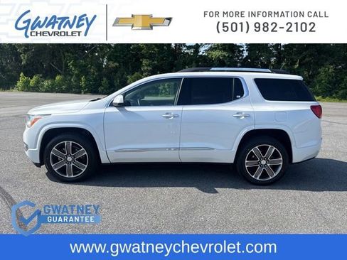 Used 2019 GMC Acadia Denali w/ Technology Package FWD image 8