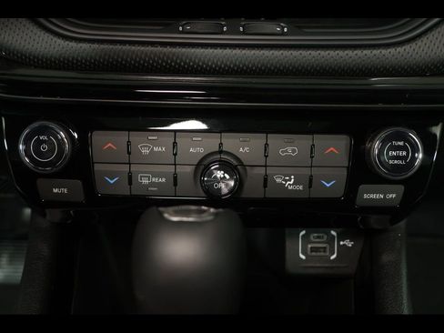 New 2026 Jeep Compass Limited w/ Sun, Sound & Navigation Group AWD/4WD image 20