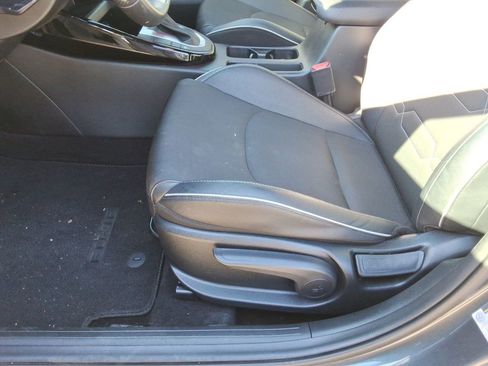 Used 2024 Kia Forte GT-Line image 23