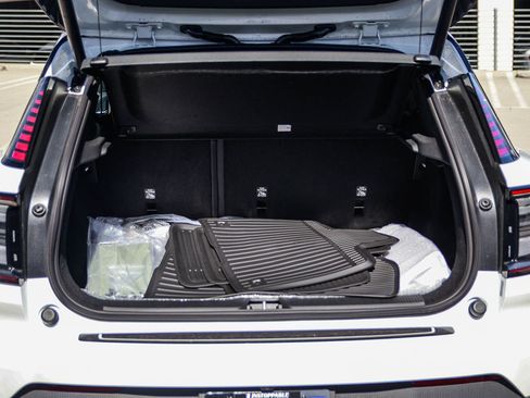 New 2026 Volvo EX30 Cross Country Ultra w/ Protection Package Premier image 28