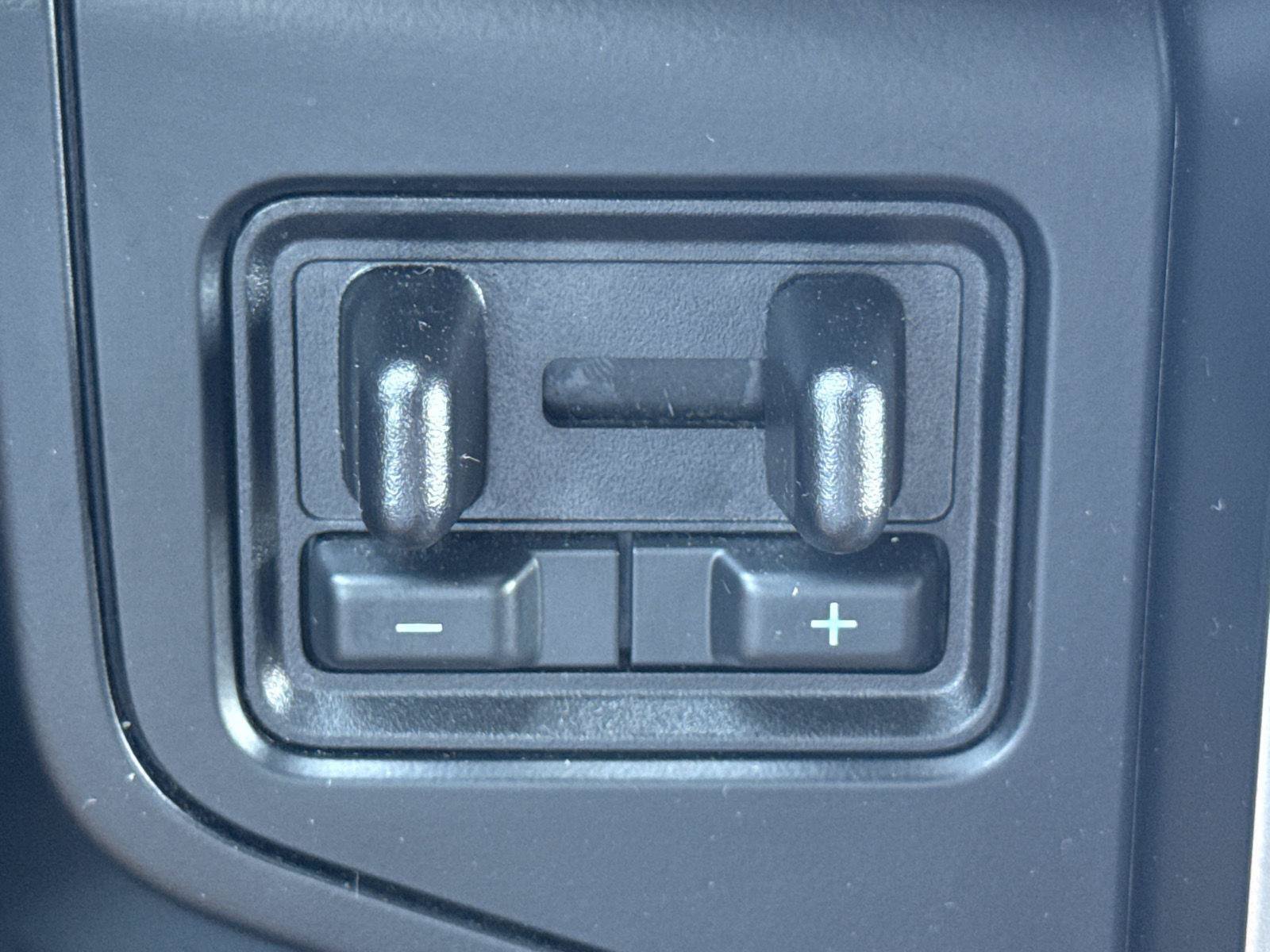 Used 2024 Ford Expedition Platinum AWD/4WD image 25
