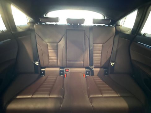 Used 2025 BMW i4 eDrive40 w/ Premium Package image 24