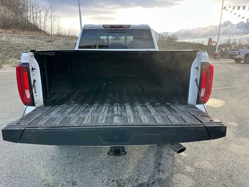 Used 2022 GMC Sierra 2500 Denali image 14