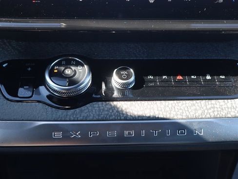 New 2025 Ford Expedition Tremor image 17