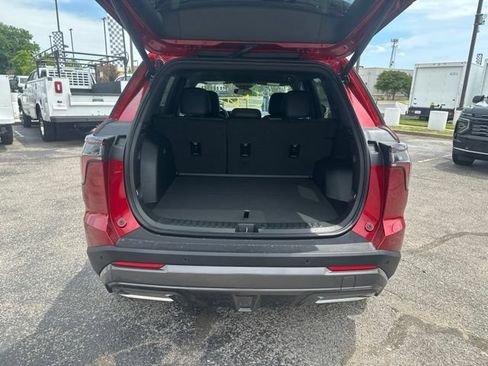 New 2026 Chevrolet Equinox ACTIV w/ Convenience Package III FWD image 30