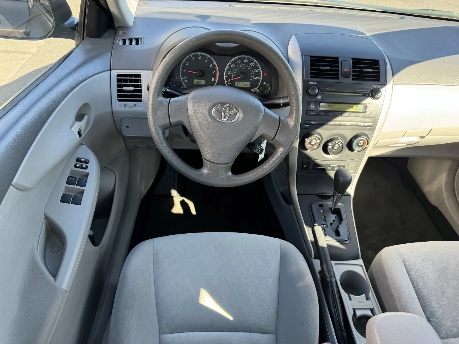 Used 2009 Toyota Corolla LE w/ All Weather Guard Pkg FWD image 10