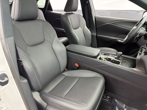 Used 2025 Lexus RX 350 Premium image 28