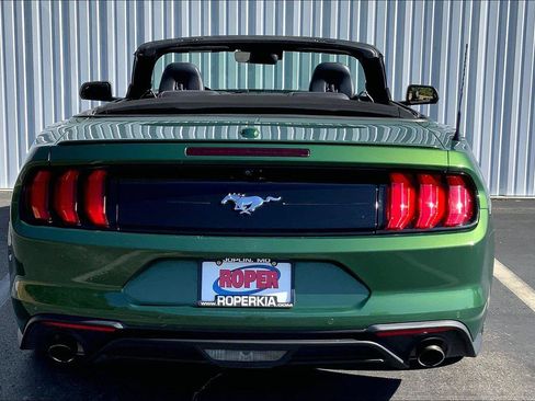 Used 2023 Ford Mustang Premium RWD image 4