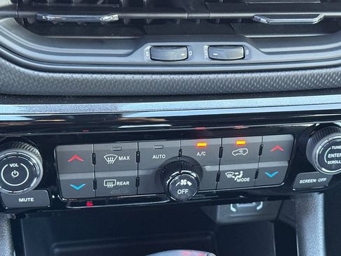 New 2026 Jeep Compass Limited image 25