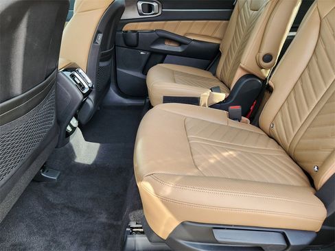 New 2026 Kia Sorento SX Prestige w/ Olive Brown Leather Package image 9