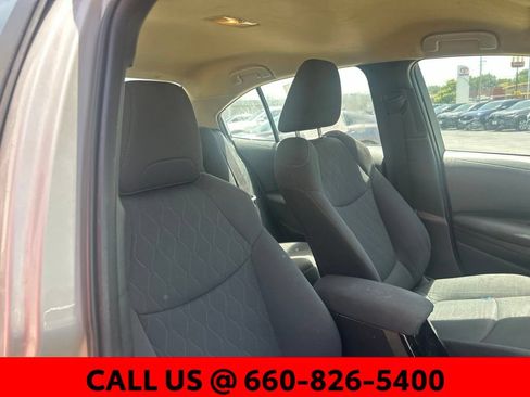 Used 2022 Toyota Corolla LE FWD image 5