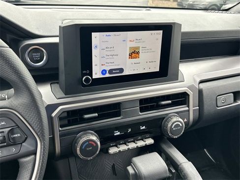 Used 2025 Toyota 4Runner SR5 image 23