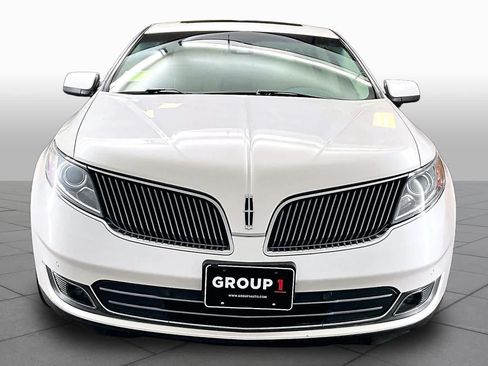 Used 2014 Lincoln MKS AWD w/ Equipment Group 101A image 4