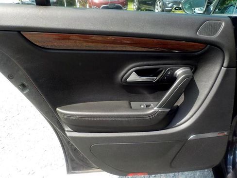 Used 2012 Volkswagen CC Executive image 20