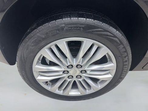 Used 2018 Cadillac XT5 Premium Luxury image 17