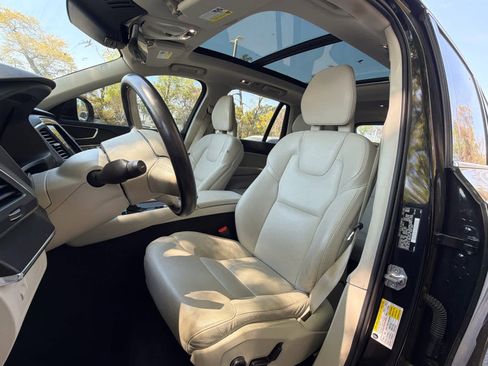 Used 2020 Volvo XC90 T5 Momentum image 27