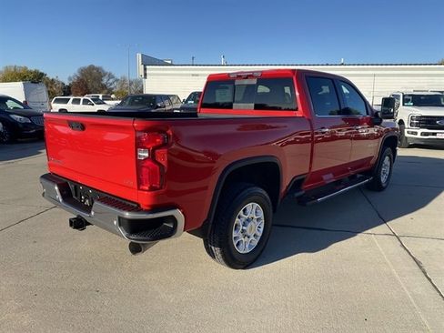 Used 2024 Chevrolet Silverado 2500 LTZ w/ LTZ Premium Package image 11