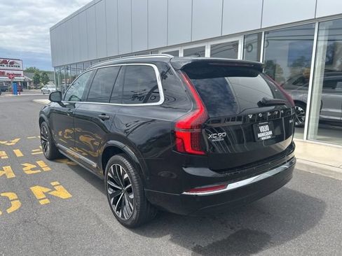 Certified 2025 Volvo XC90 B6 Plus AWD/4WD image 3