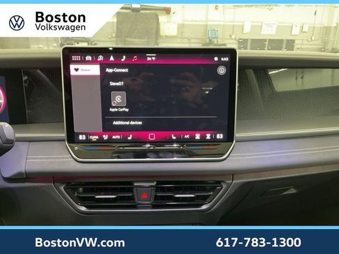 New 2025 Volkswagen Tiguan SE image 21