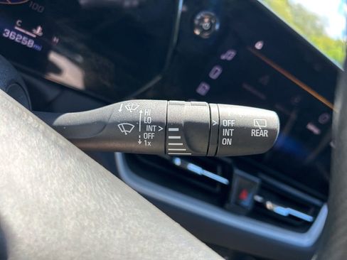 Used 2024 Chevrolet TrailBlazer LT image 39