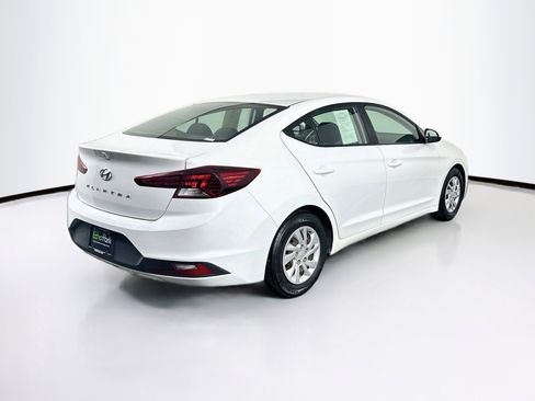 Used 2019 Hyundai Elantra SE w/ Cargo Package FWD image 9