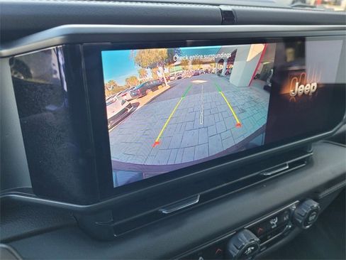 Certified 2025 Jeep Wrangler Unlimited Sahara image 34