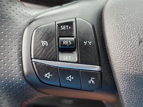 Used 2024 Ford Escape ST-Line image 29