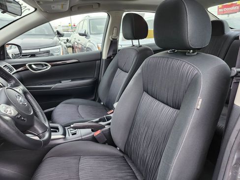 Used 2019 Nissan Sentra SV w/ Special Edition Package image 9