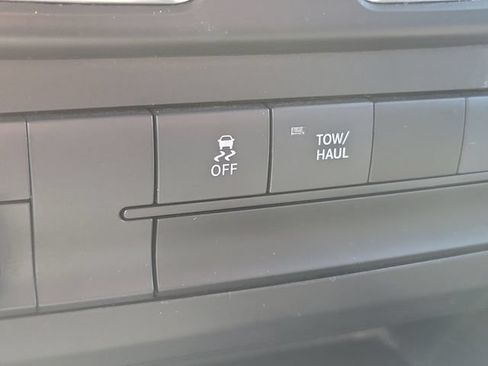 Used 2023 RAM 1500 Classic SLT w/ Trailer & Traction Group AWD/4WD image 29