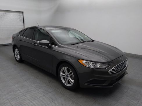 Used 2018 Ford Fusion SE FWD image 13