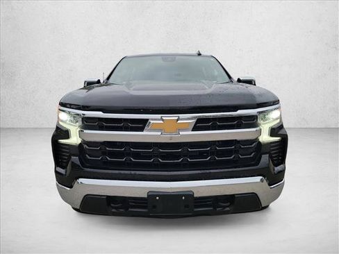 Used 2023 Chevrolet Silverado 1500 LT image 3