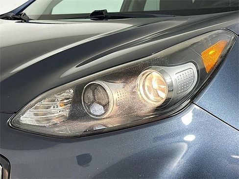 Used 2017 Kia Sportage LX image 30