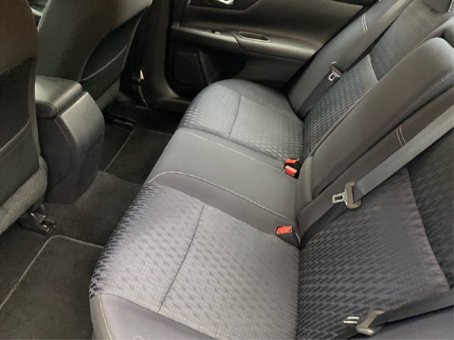 Used 2017 Nissan Altima 2.5 SV FWD image 11