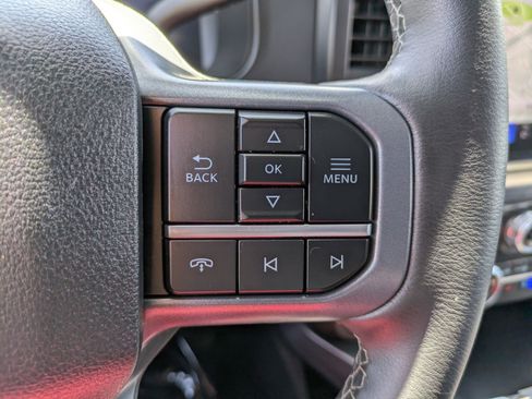 Used 2026 Ford F250 Lariat AWD/4WD image 37