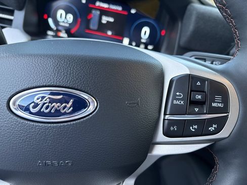 New 2026 Ford Explorer Active w/ Active Comfort Package RWD image 26